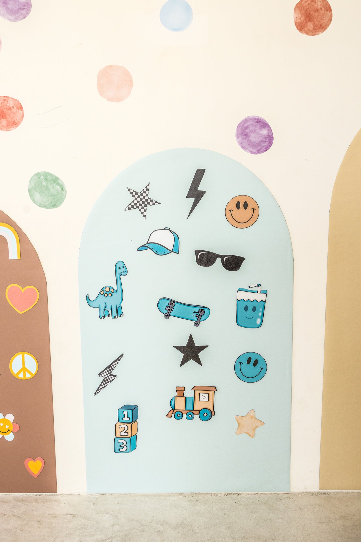 NEW REMOVABLE Magnet Magic Arch - With Fabric-Grip Technology - Damage-Free Magnetic Wall Decal for Kids, Wall Decal