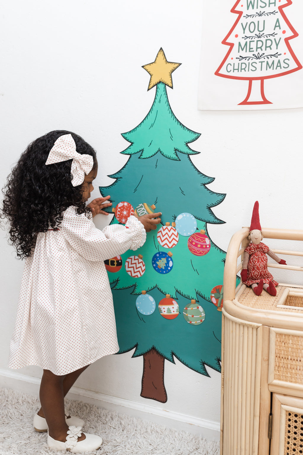 Magnet Magic Christmas Tree