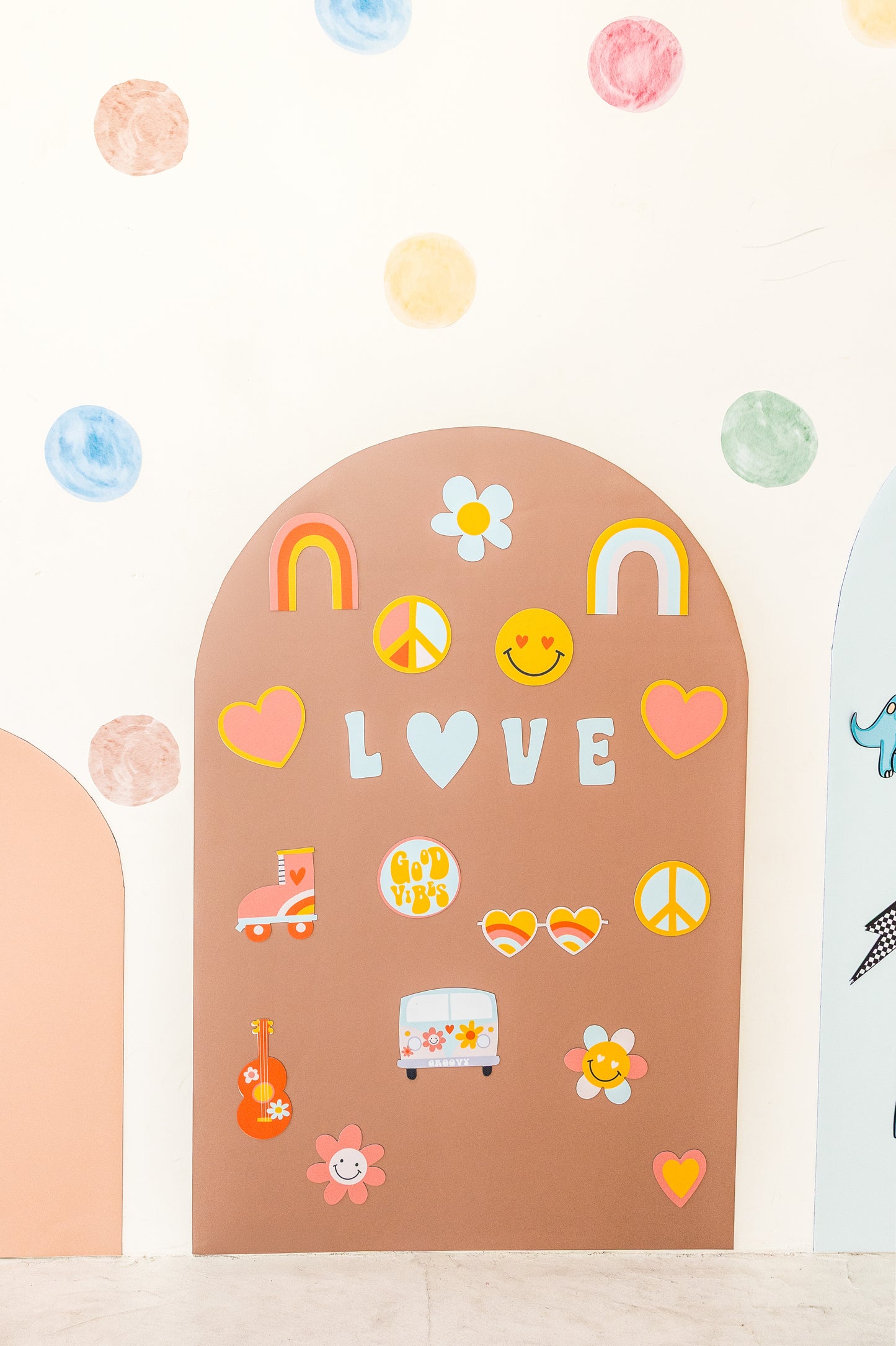 NEW REMOVABLE Small 24x36" Magnet Magic Arch - With Fabric-Grip Technology - Damage-Free Magnetic Wall Decal for Kids, Wall Decal