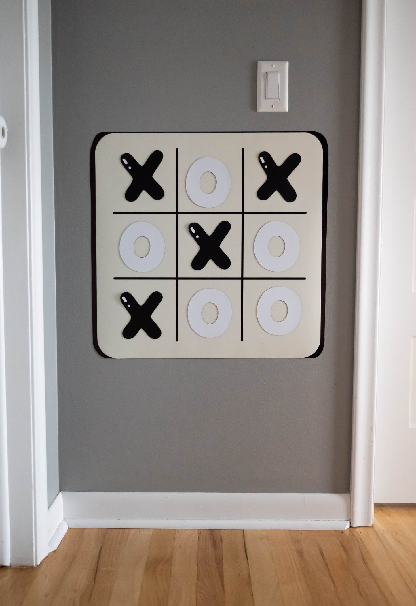 Magnet Magic Tic Tac Toe Board